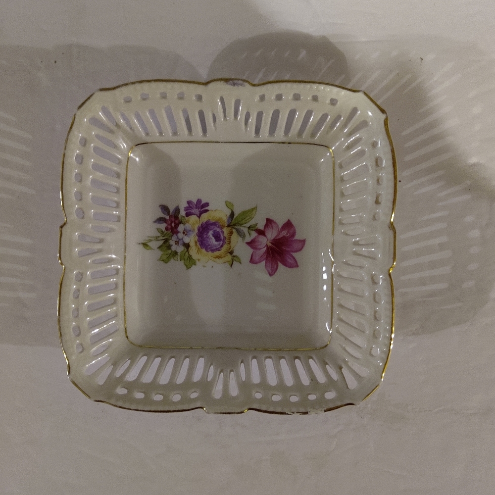 Vintage SCHWARZENHAMMER Reticulated Pierced Floral Square Dish 7.5". Bav…